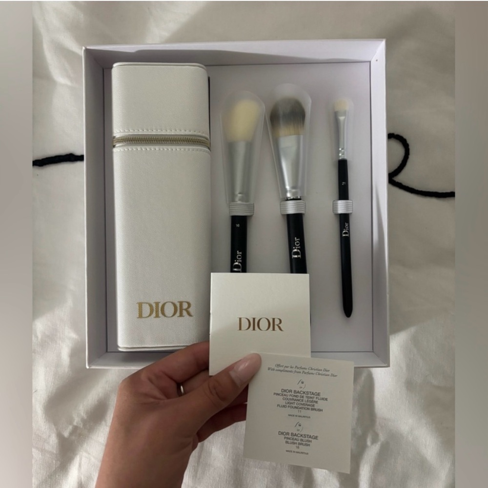 Dior Luxury  Brush Set with White Case